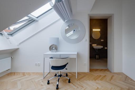 Gold Art Apartments - Housity