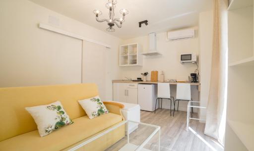 Granada City Home - Housity