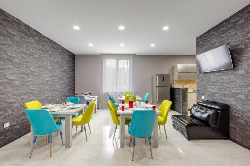 Hotel Sioni - Housity