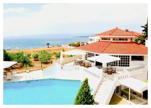 Candia House - Housity