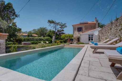 Unique Antistress Oasis Villa Antiqua - Housity