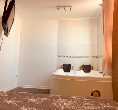 Grato Departamento frente a la playa, con Jacuzzi - Housity