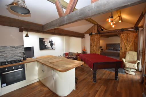 Oak tree stables cottage - Housity