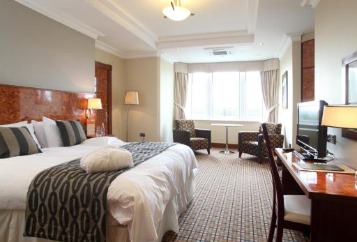 Pier Hotel - Housity