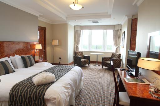 Pier Hotel - Housity