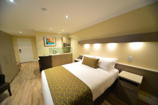 Bentley Motel - Housity