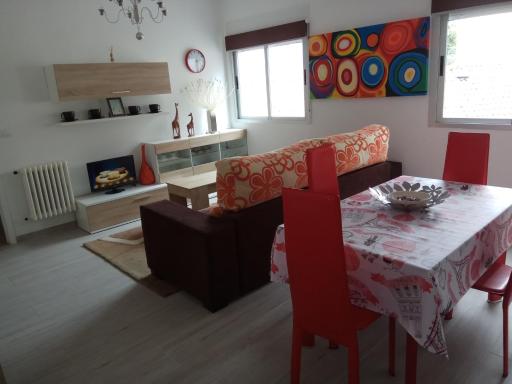 APARTAMENTO EN EL CENTRO DE LALIN - Housity
