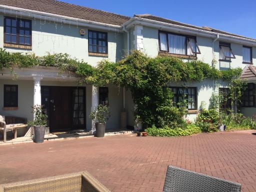 Parc Lodge Guesthouse - Housity