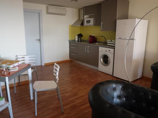 La Portuguesa Apartments - Housity
