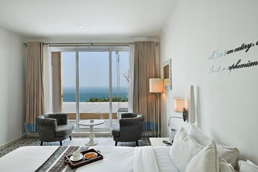 Red Thread Vagator - Housity