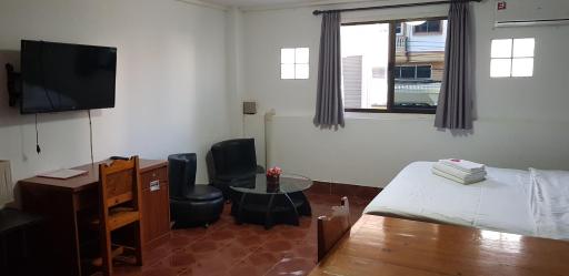 Restaurant & Guesthouse Say Cheese - Housity