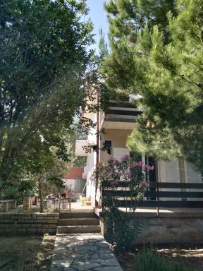 Danica Holiday House - Housity