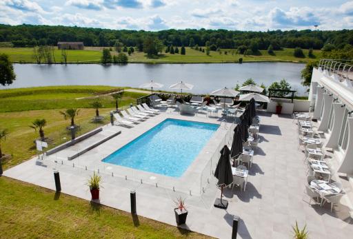 Novotel Limoges Le Lac - Housity