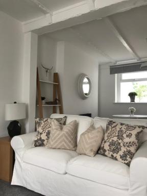 Starbuck Cottage - Housity