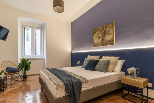 Pregiata camera con bagno privato - Blu di Prussia - Housity