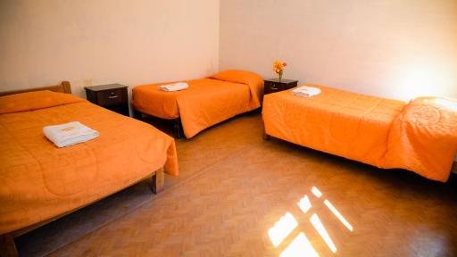 Tropical Lodge - Housity