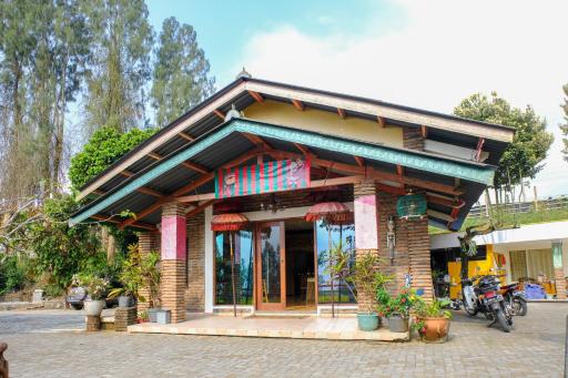 RedDoorz near STAB Syailendra Kopeng - Housity