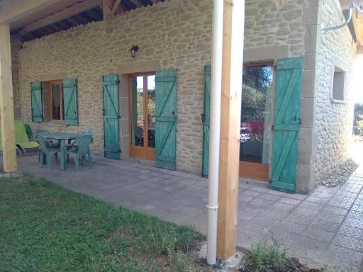 Domaine des cigales, gîte Les cèdres - Housity