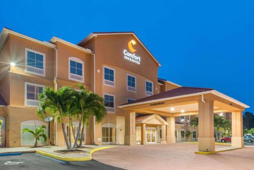 Comfort Inn & Suites Airport - Hizvo