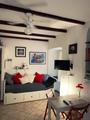 K & D Vegia Zena-citra 0932- - Housity