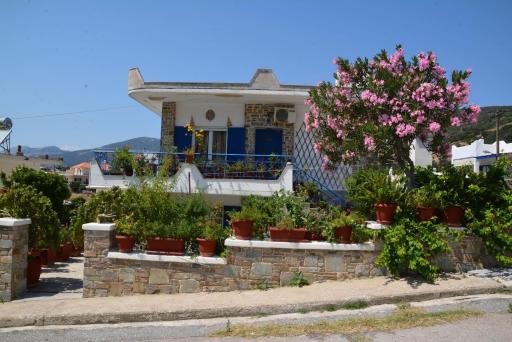 Traditional summer house in Marmari - Housity