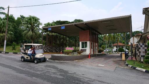 Homestay Bandar Putra Kulai - Housity