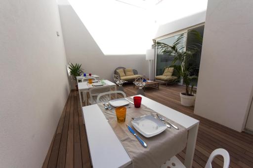 Bed 'n Design - Housity