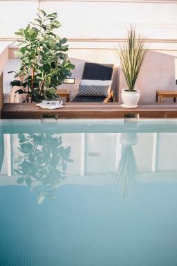 One&Lux Byron Suites - Housity