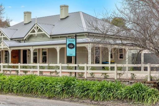 Grandview Accommodation - The Flaxley Apartments - Housity