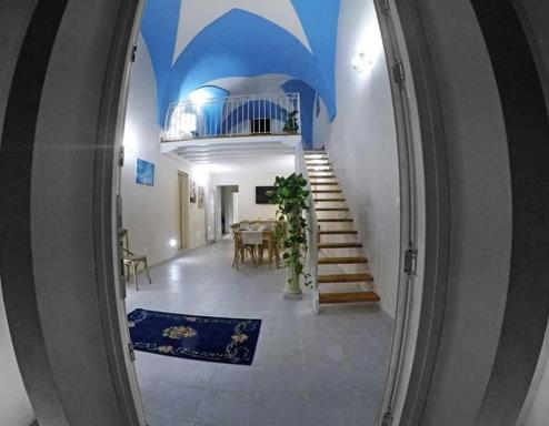 A casa tu zi Melu - Housity