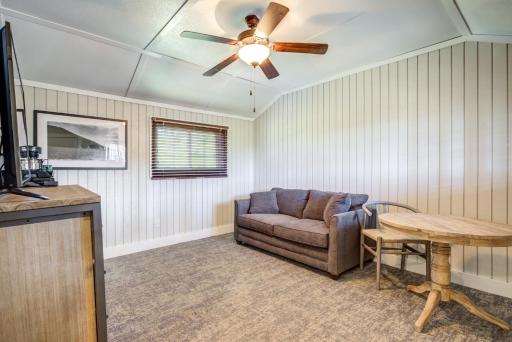 Grand Lake Lodge - Housity