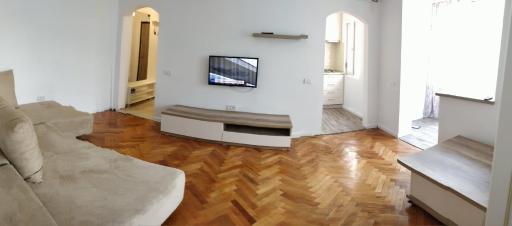 Tomis Apartment - Housity