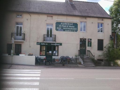 Auberge du Pont d'Ouche - Housity