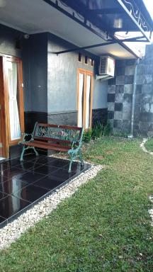 Endah Homestay Syariah - Housity