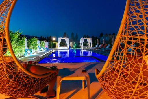 Apartments Paradise - Housity