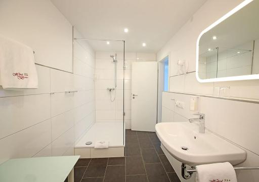 Hotel Brenner - Housity
