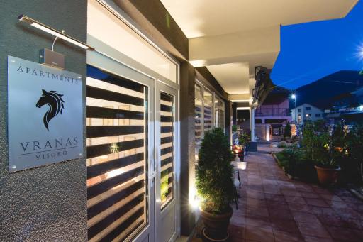 APARTMENTS VRANAS - Housity