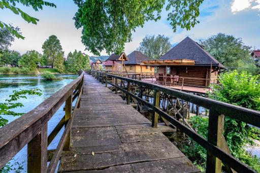 House on piles, Una river 'Apartman Una' - Housity