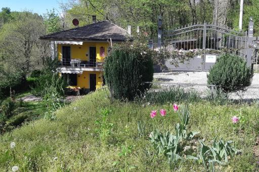 B&B La Casa Nel Bosco - Housity