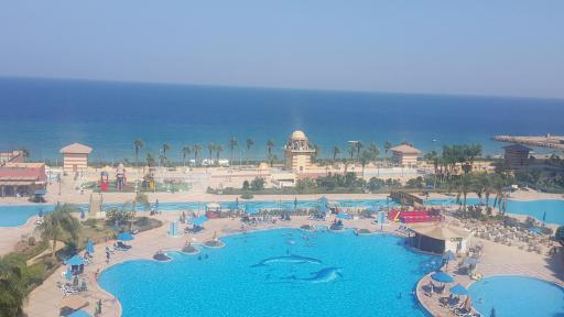 Porto Sokhna pyramids Families only - Housity