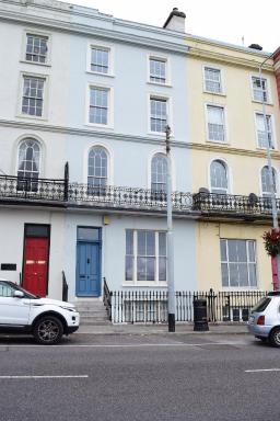 West Beach House -Sea Views - Housity