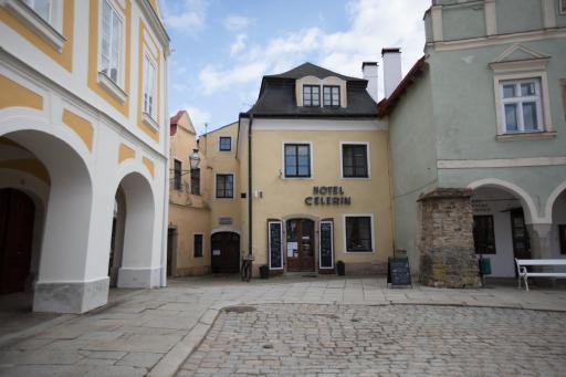Hotel Celerin - Housity