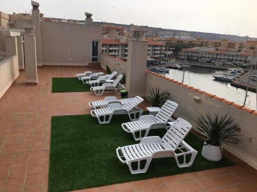 Expoholidays - Apartamentos Puerto Almerimar - Housity