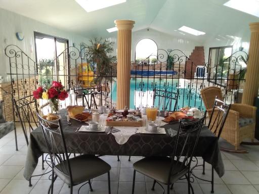Chez Michel et Josette - Housity