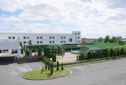 Raritan Hotel - Housity
