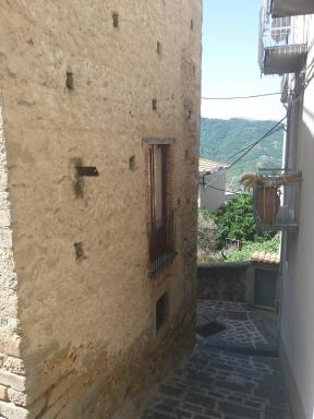 Monolocale in via San Sebastiano Ficarra - Housity