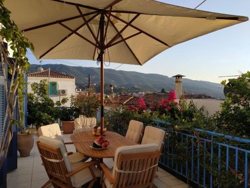 Aquarella-stylish veranda apartment in centre of Poros town - Housity