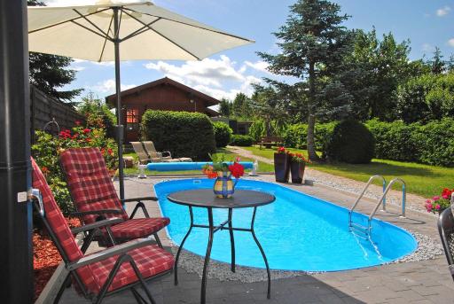 Ferienhäuser mit Pool Kummerow SCHW 1010 - Housity