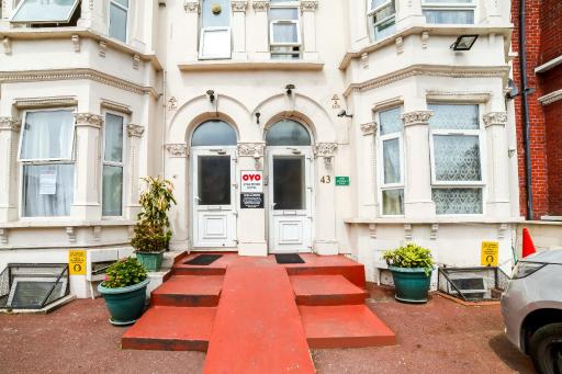 Stratford Hotel - Housity