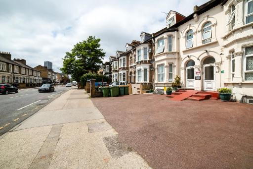 Stratford Hotel - Housity